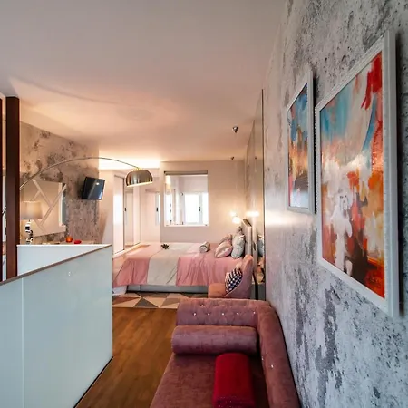 La Rose Apartment *