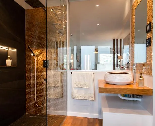 La Rose * 蓬他达维托亚