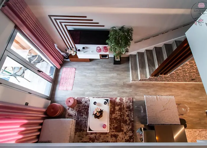 La Rose * 蓬他达维托亚